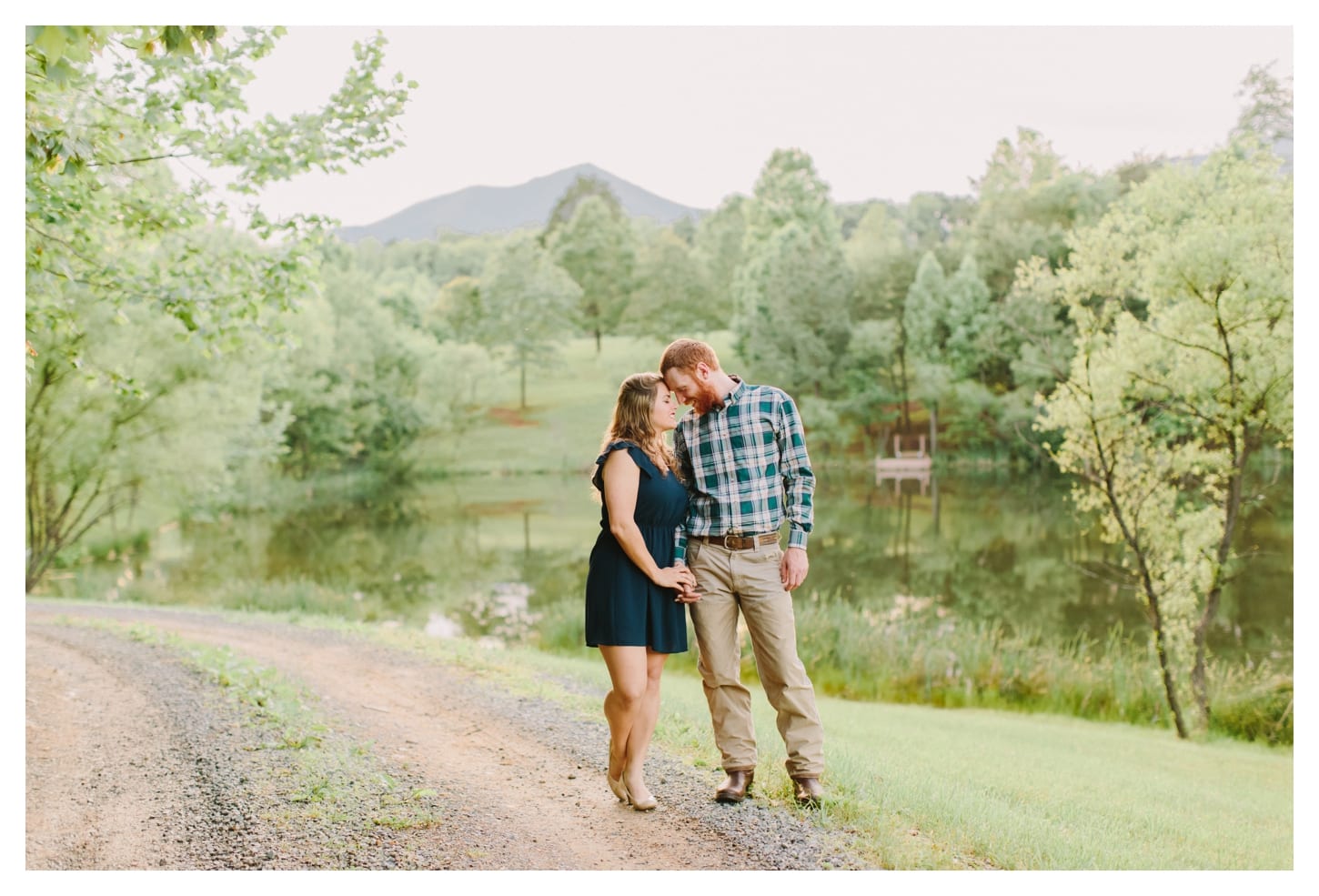 bedford-virginia-engagement-photographer-peaks-of-otter-allison-and-davis-158