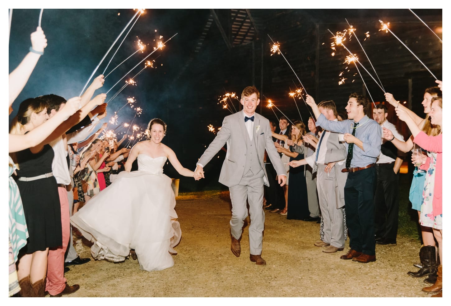 charlottesville-virginia-film-wedding-photographer-panorama-farm-maddie-and-lee-1000