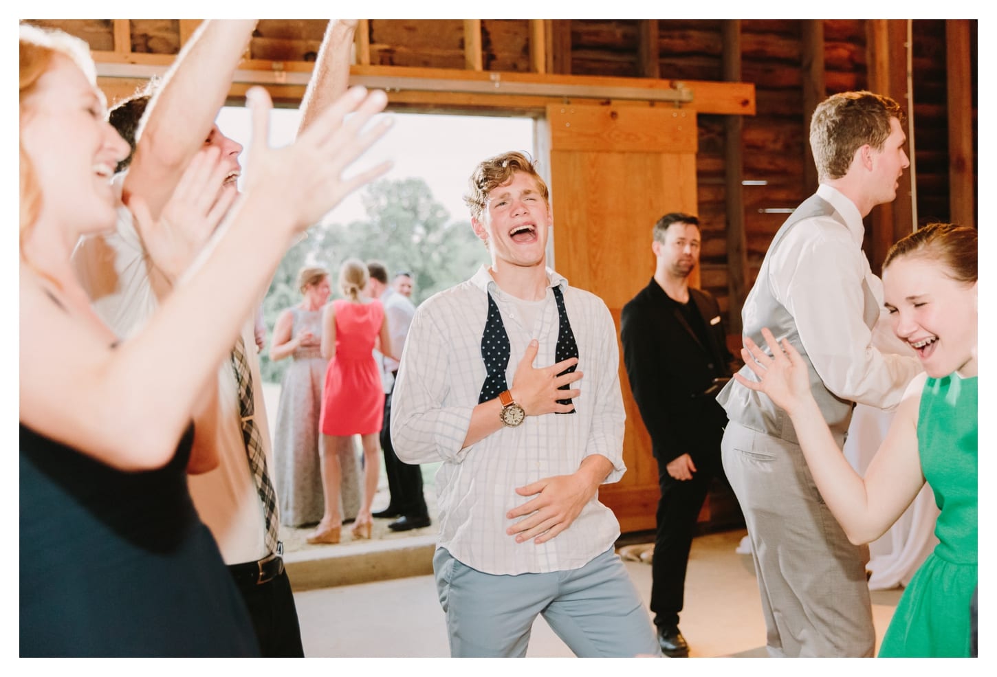 charlottesville-virginia-film-wedding-photographer-panorama-farm-maddie-and-lee-897