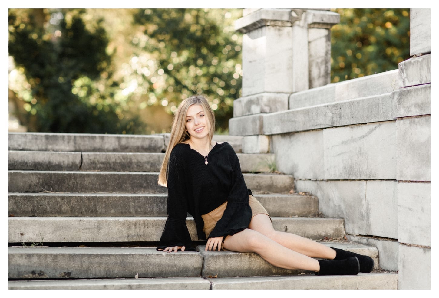 Charlottesville Virginia senior portrait photographer