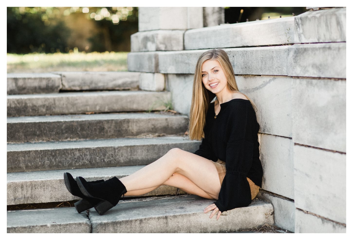 Charlottesville Virginia senior portrait photographer