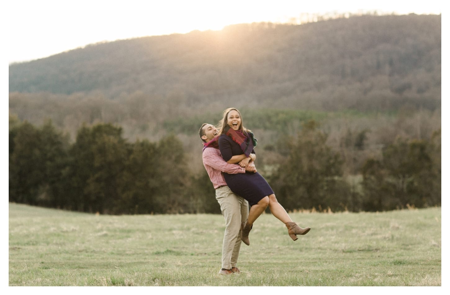 Ash Lawn Highland engagement photographer