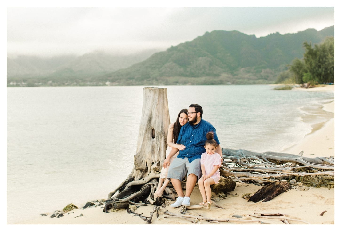 Oahu Hawaii family portrait photographer