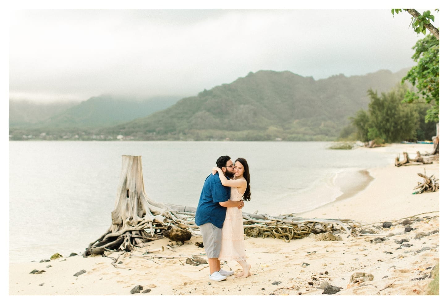 Oahu Hawaii family portrait photographer