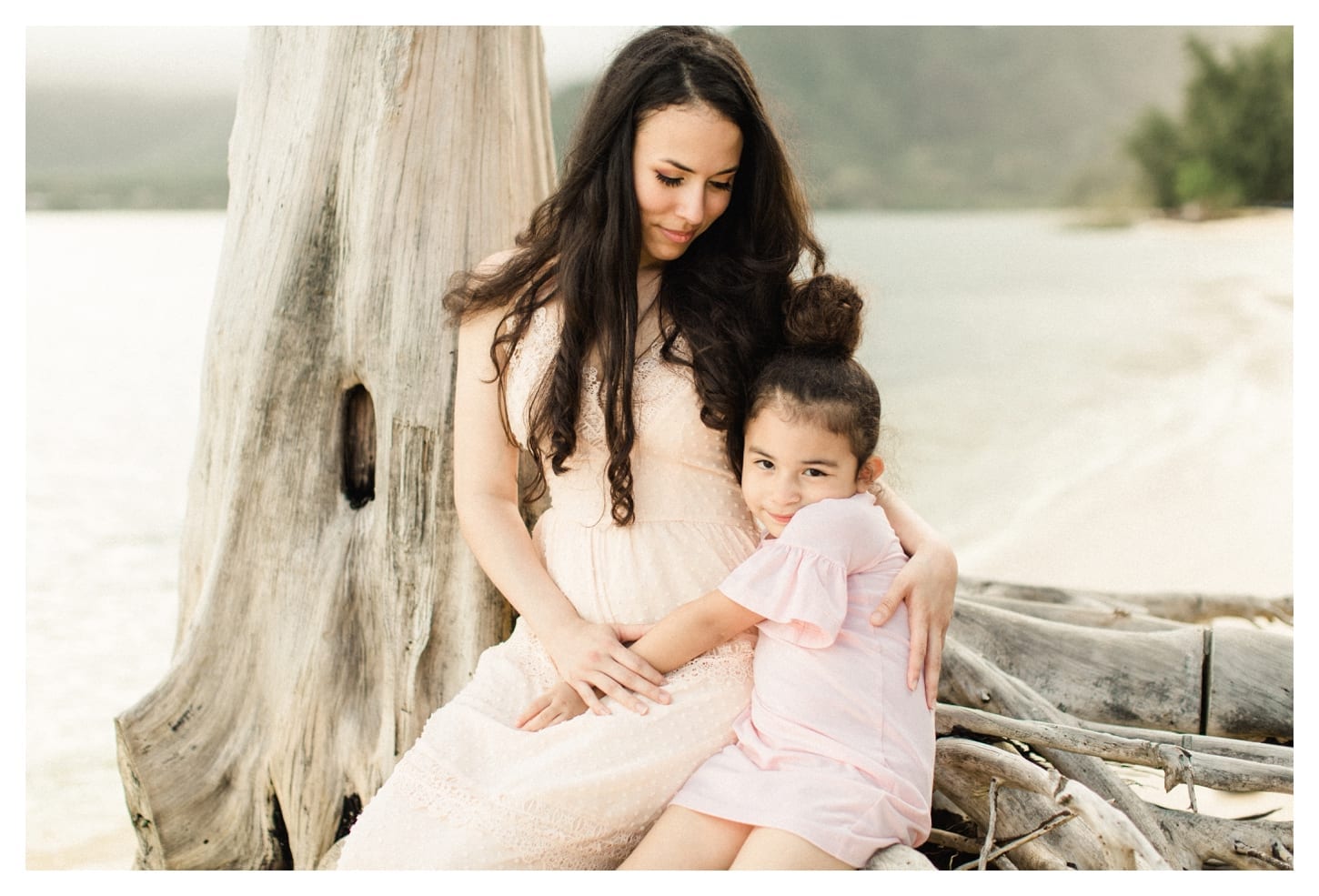 Oahu Hawaii family portrait photographer