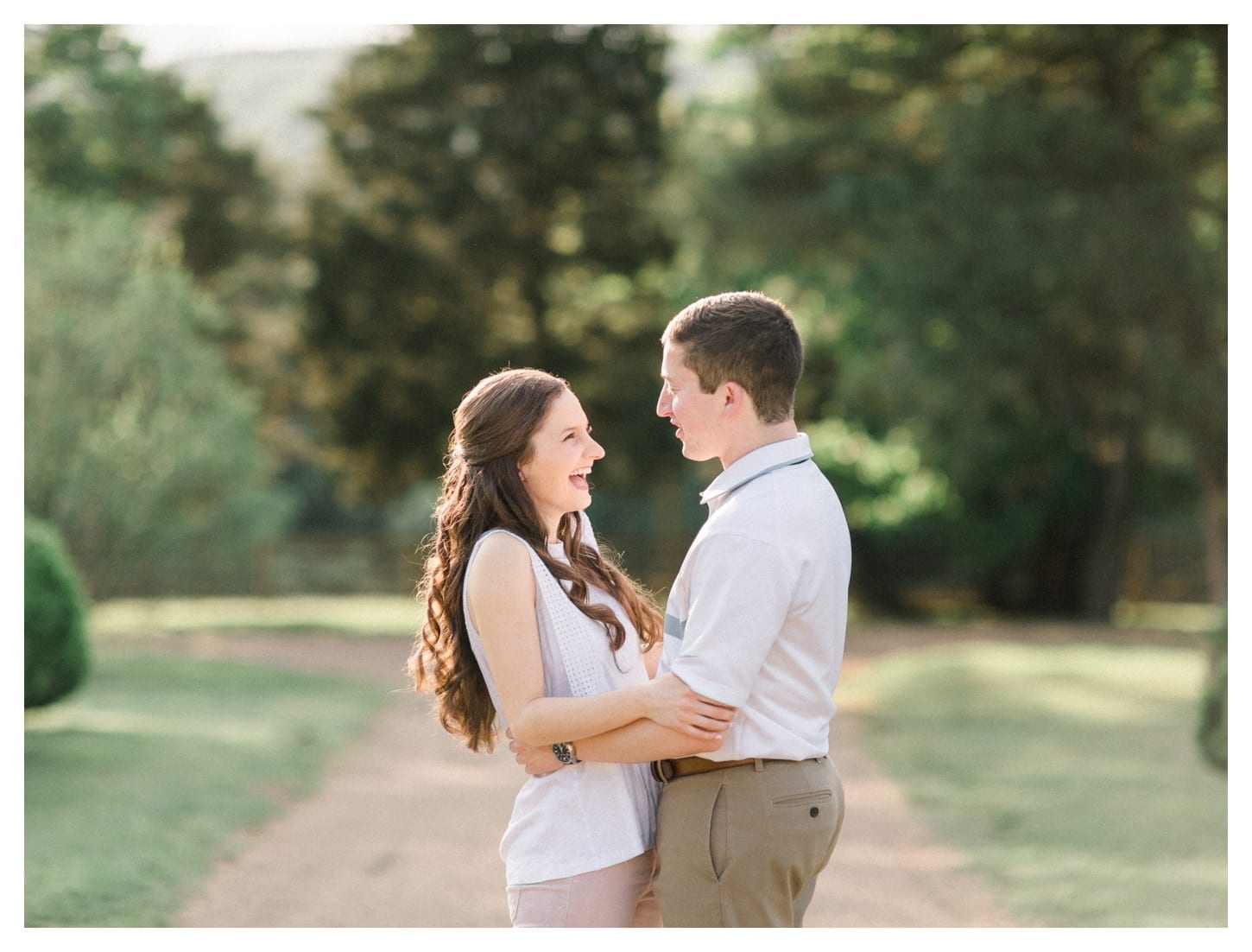 Ash Lawn Highland engagement photographer