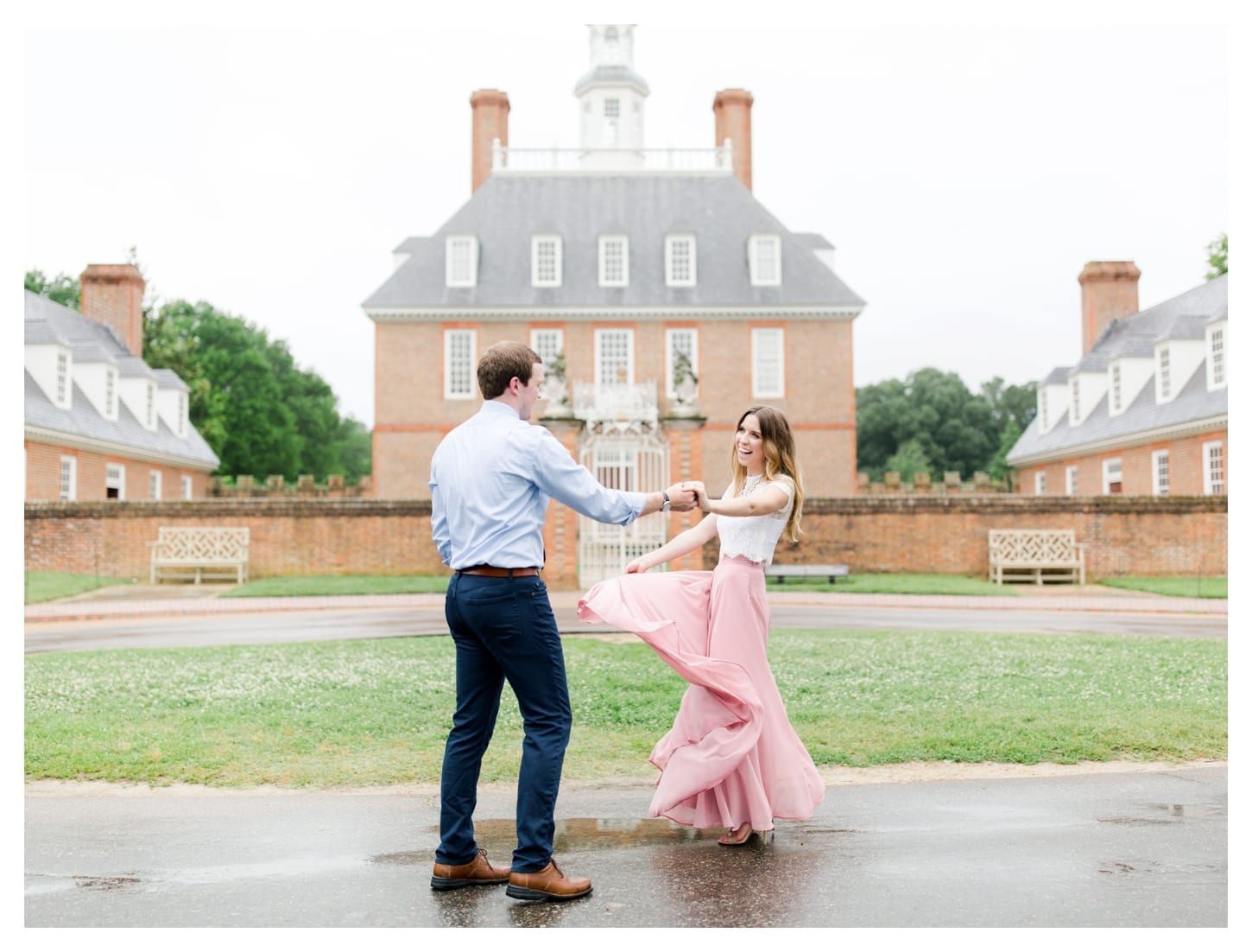 Colonial Williamsburg Virginia engagement photographer