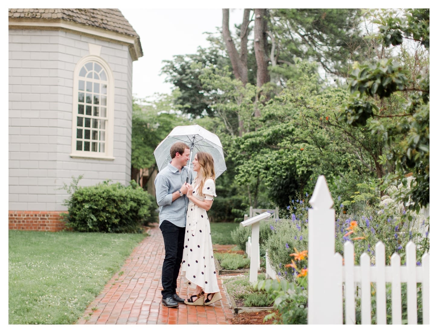 Colonial Williamsburg Virginia engagement photographer