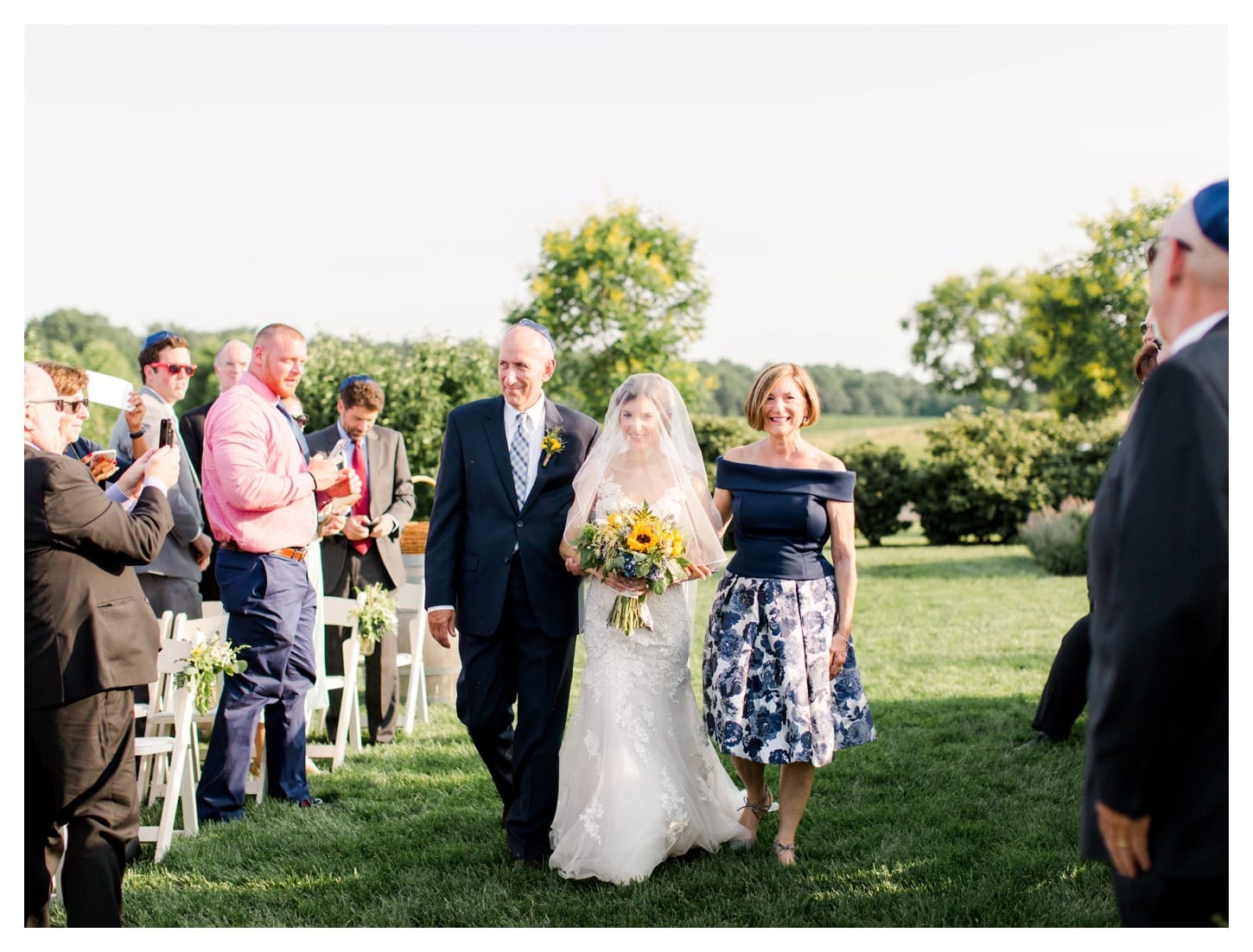 Early Mountain Vineyards wedding photographer