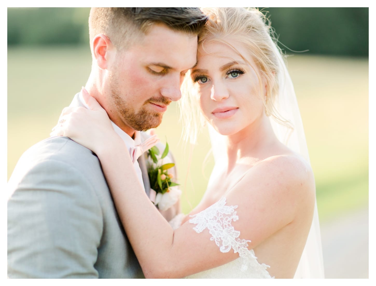 Red August Farm wedding photographer