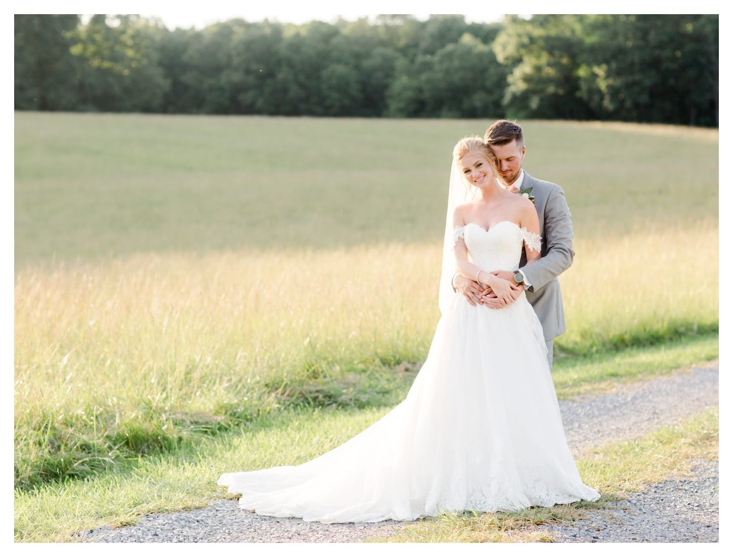 Red August Farm wedding photographer