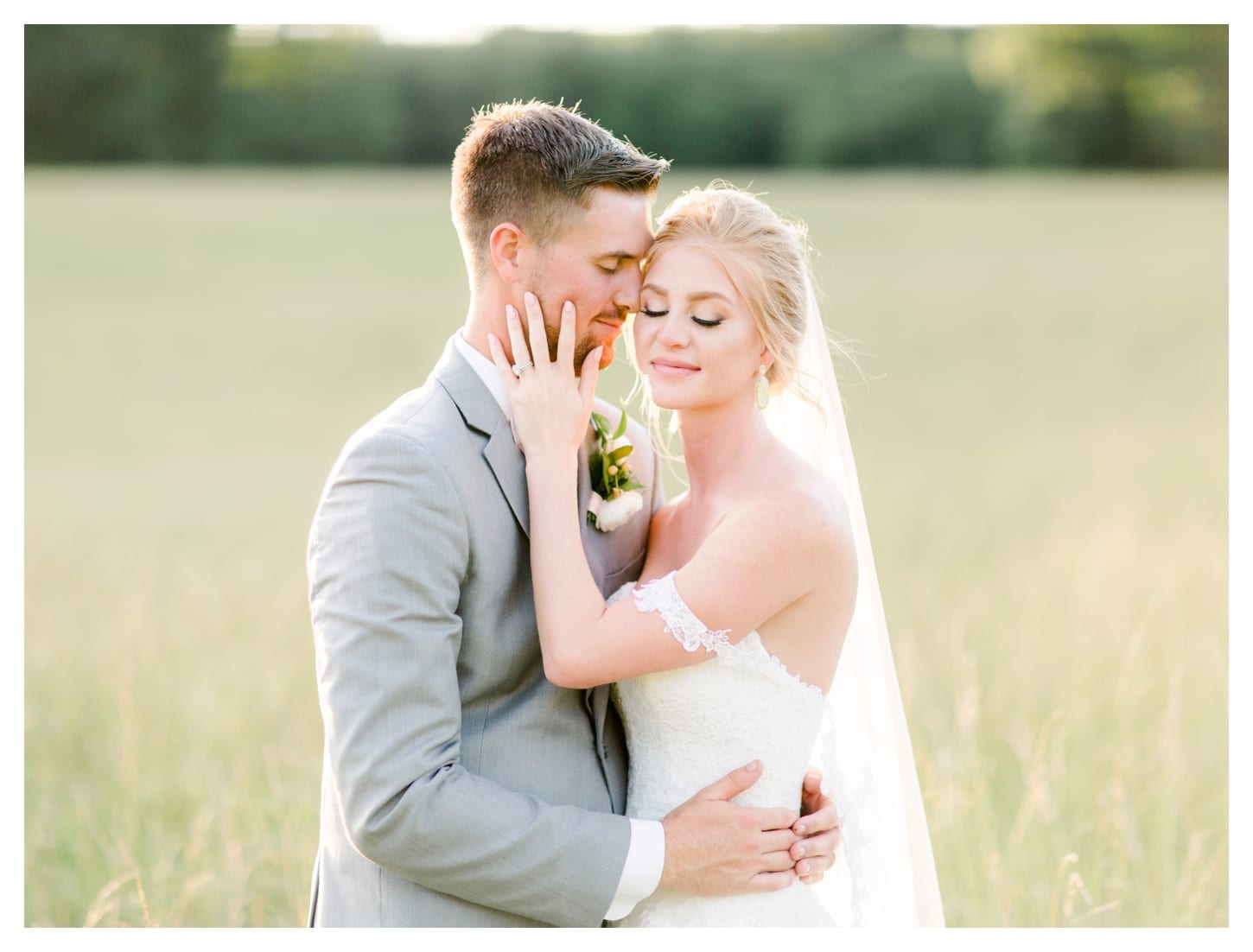 Red August Farm wedding photographer