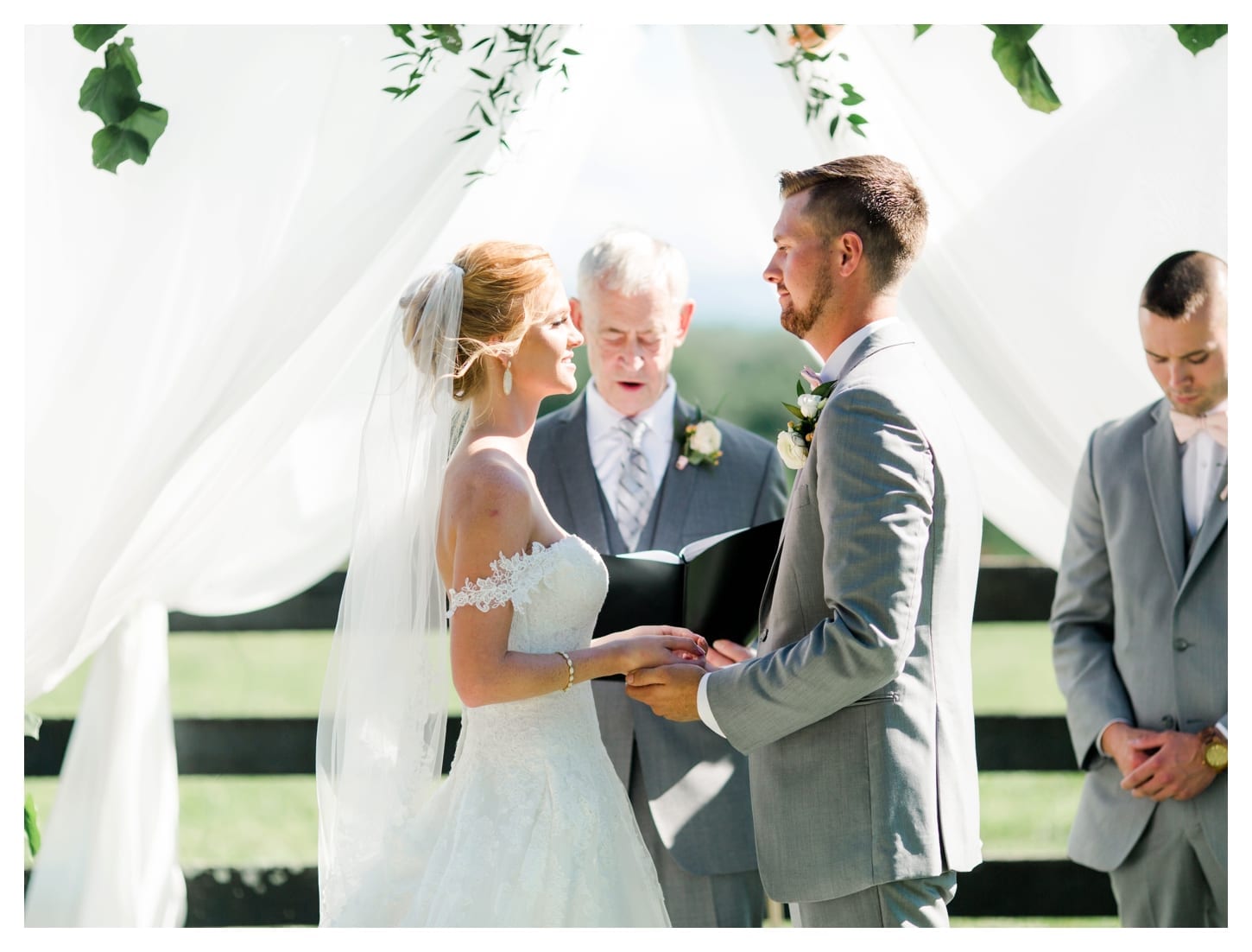 Red August Farm wedding photographer