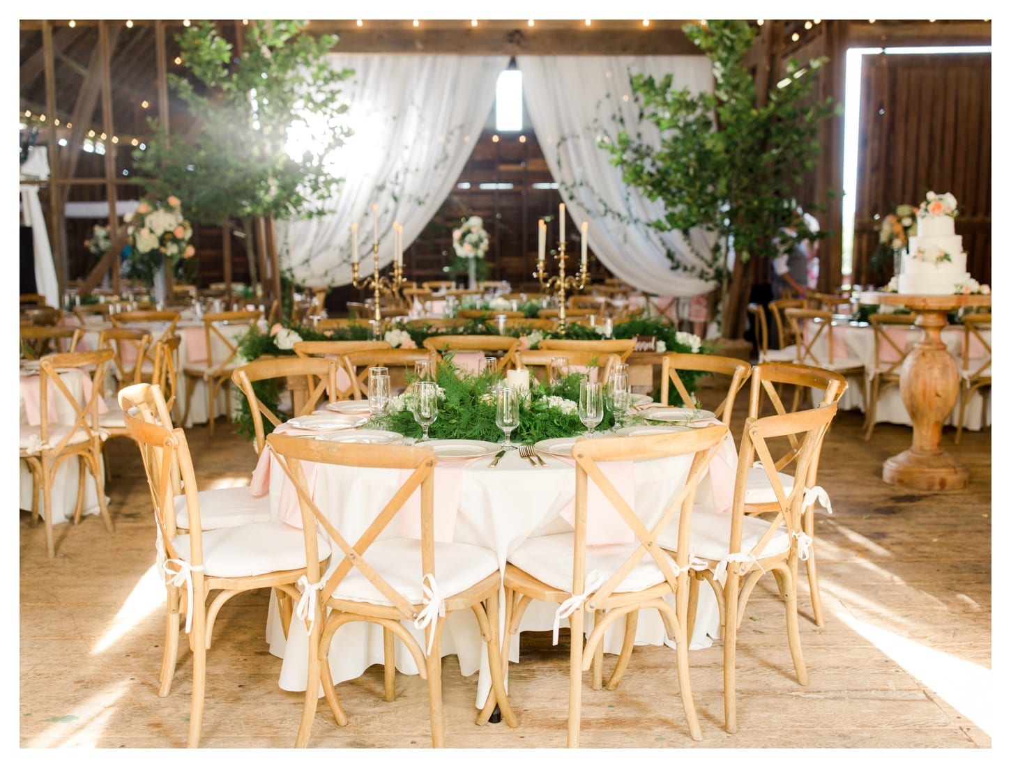 Red August Farm wedding photographer