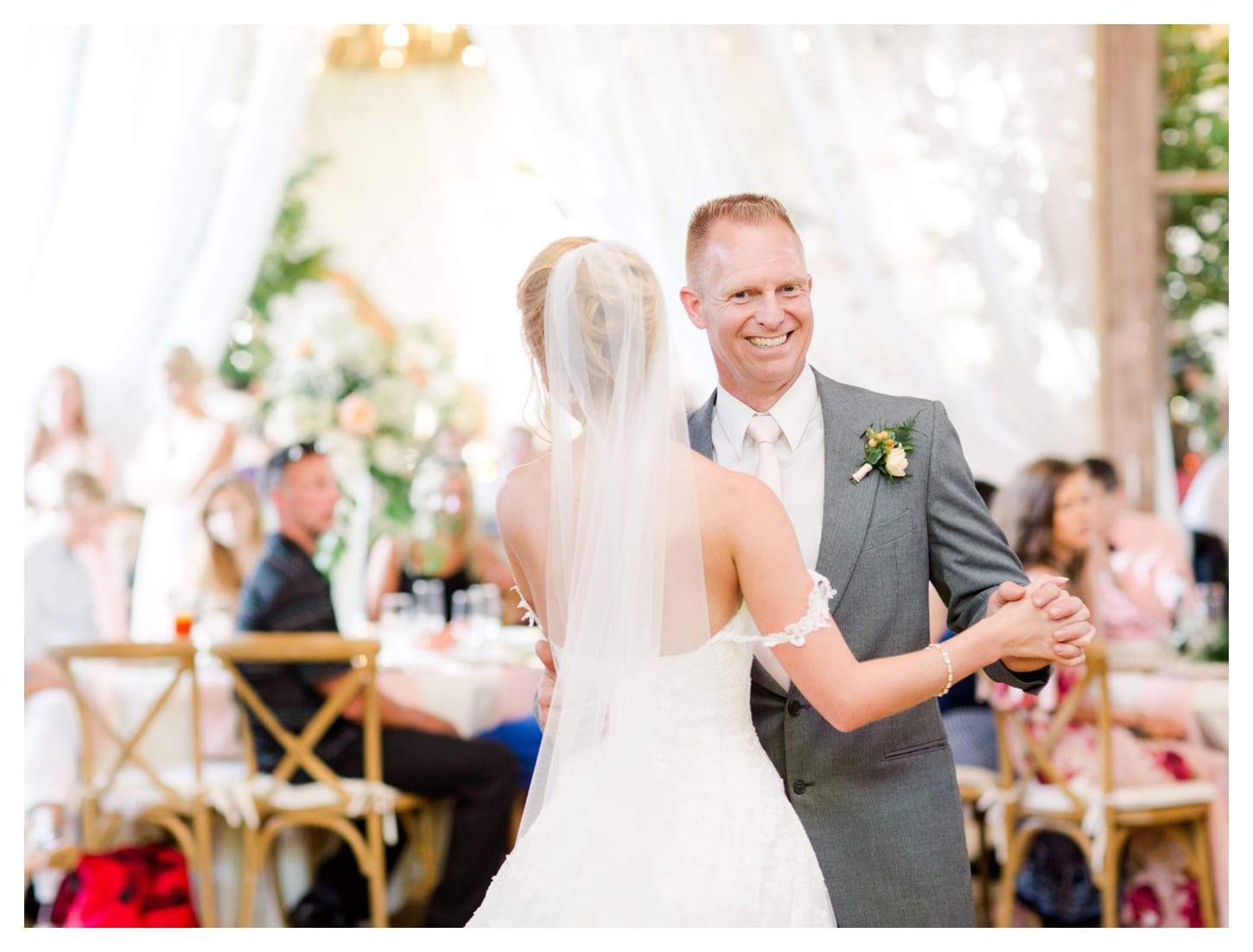 Red August Farm wedding photographer