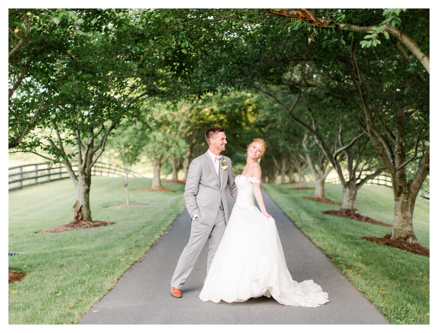 Red August Farm wedding photographer