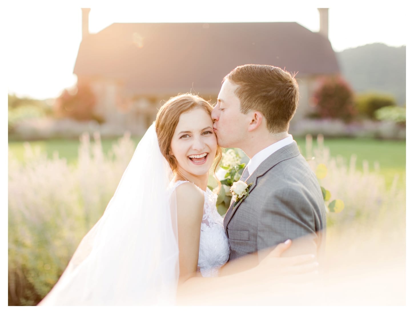 Early Mountain Vineyards wedding photographer