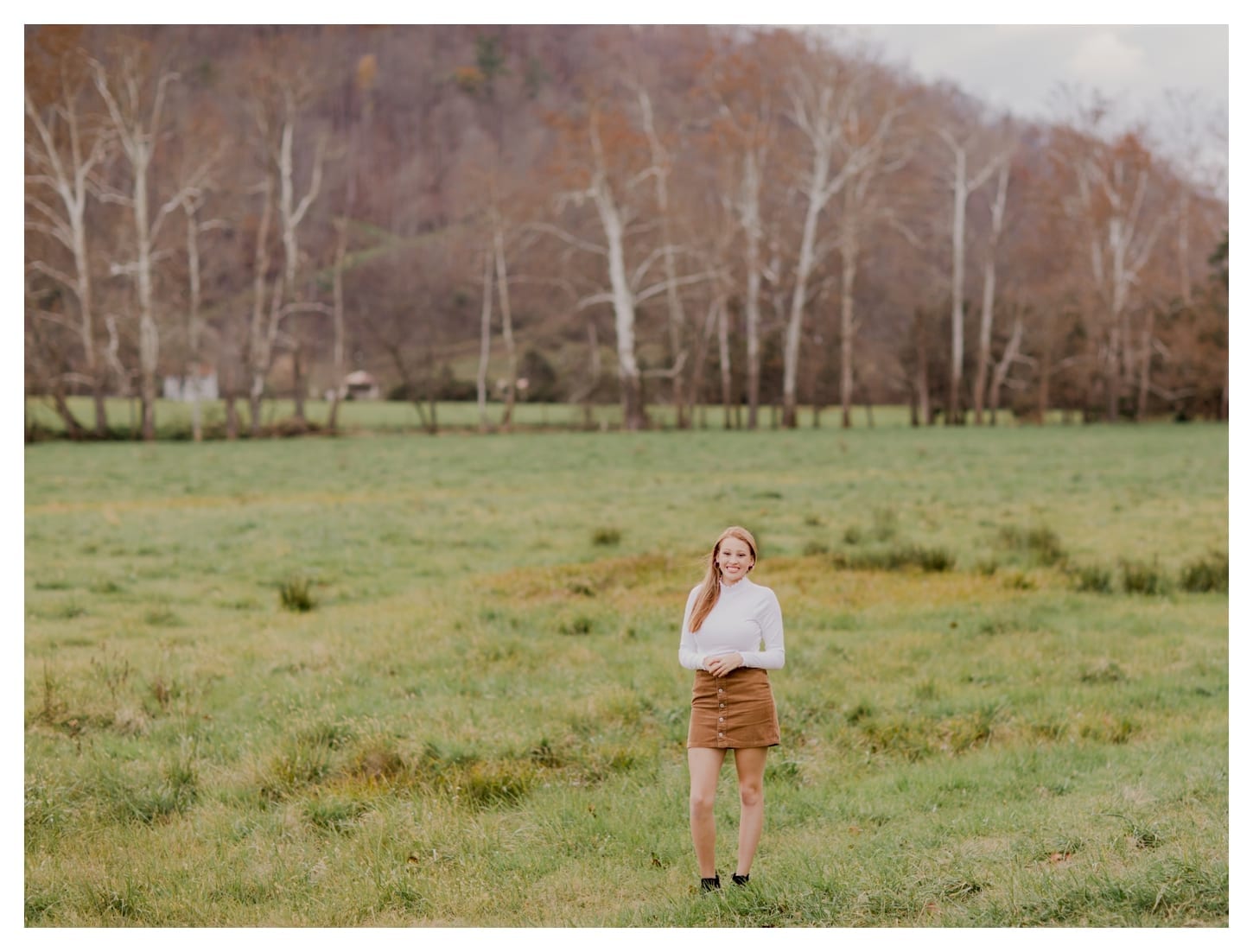 Big Spring Farm senior portrait photographer