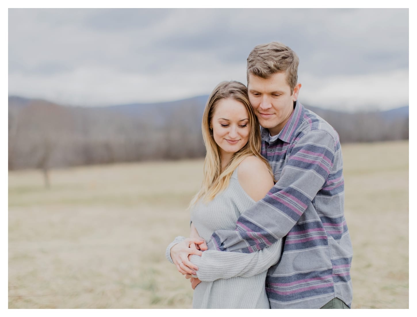 Barn At Edgewood engagement photographer