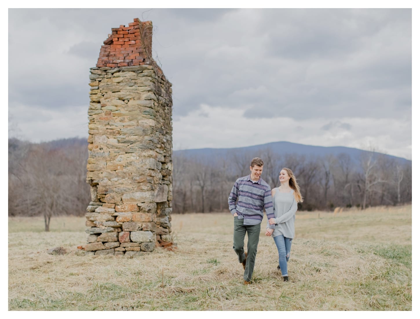 Barn At Edgewood engagement photographer