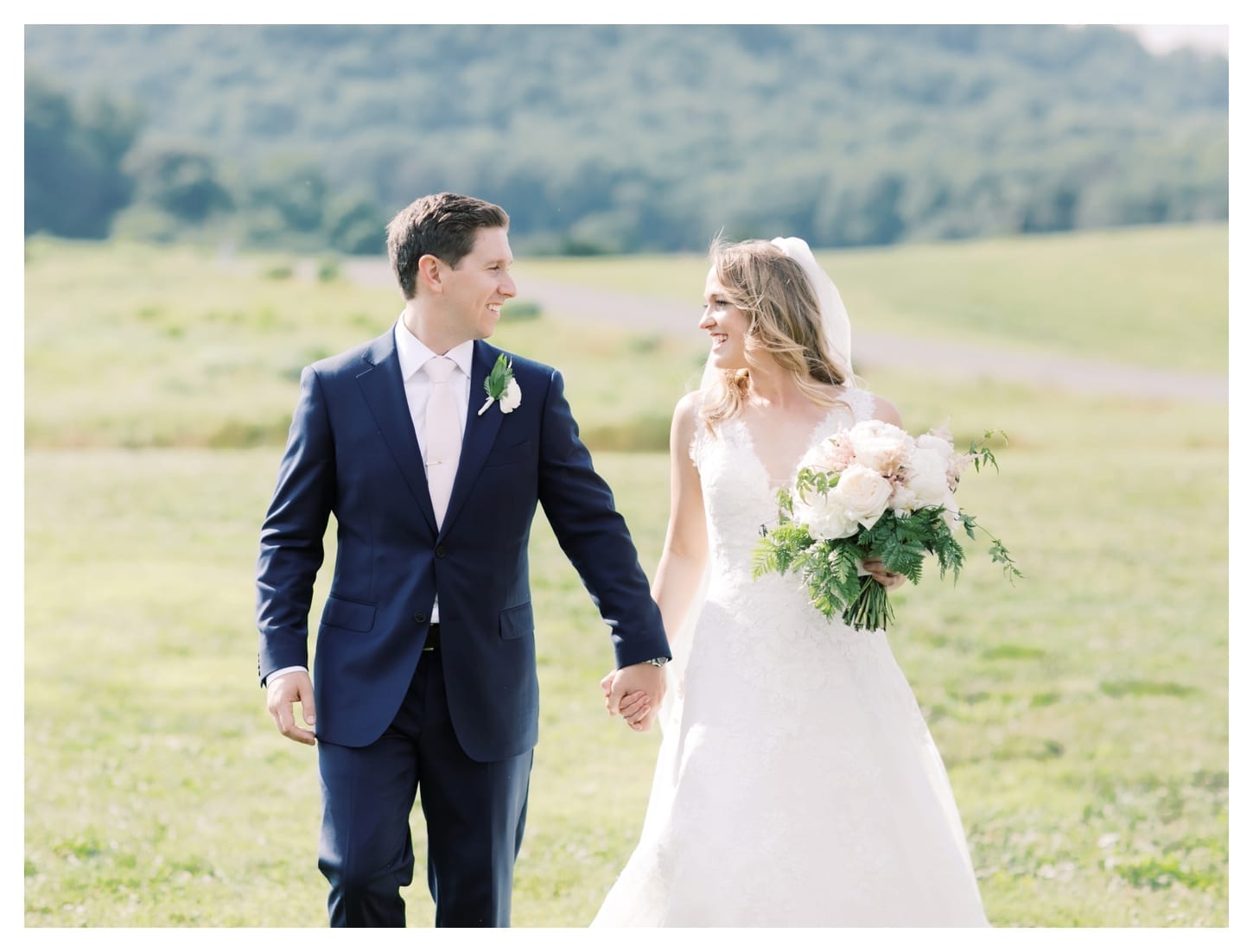 Early Mountain Vineyards wedding photographer