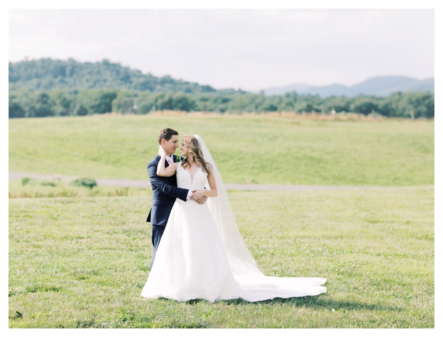 Early Mountain Vineyards wedding photographer
