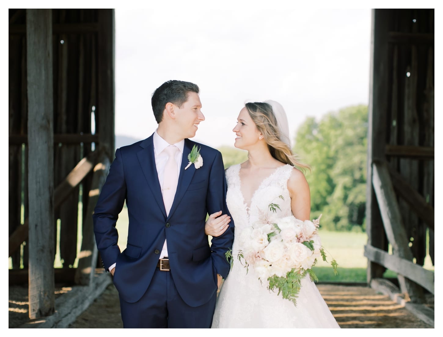 Early Mountain Vineyards wedding photographer