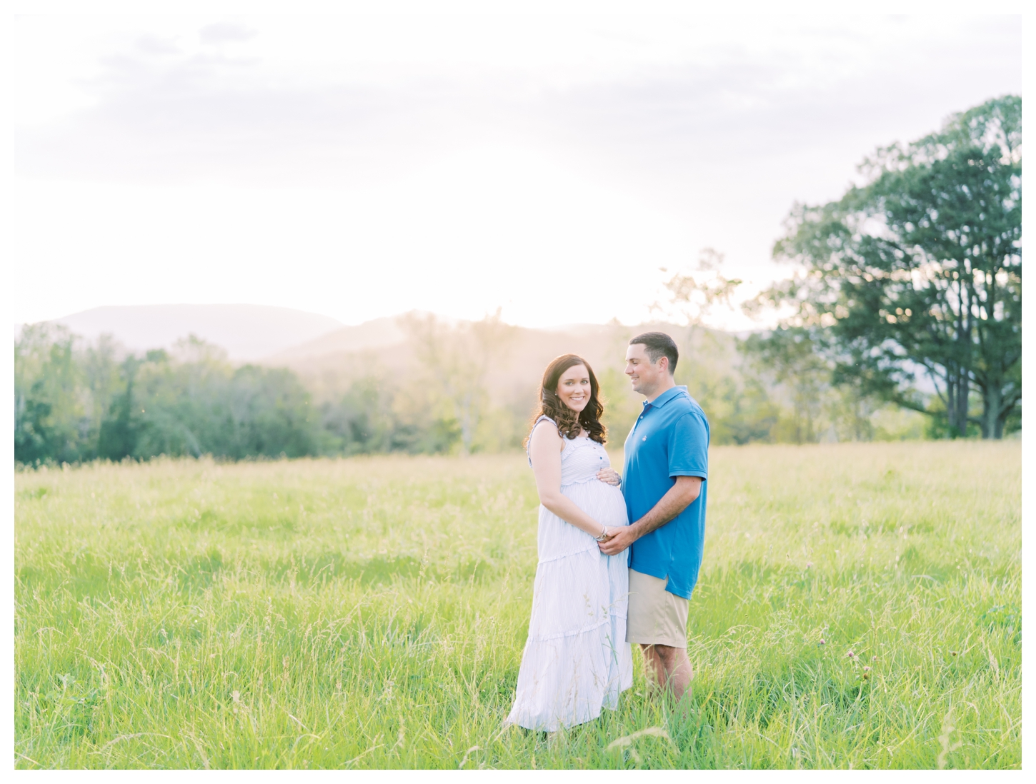 Barn At Edgewood maternity photographer