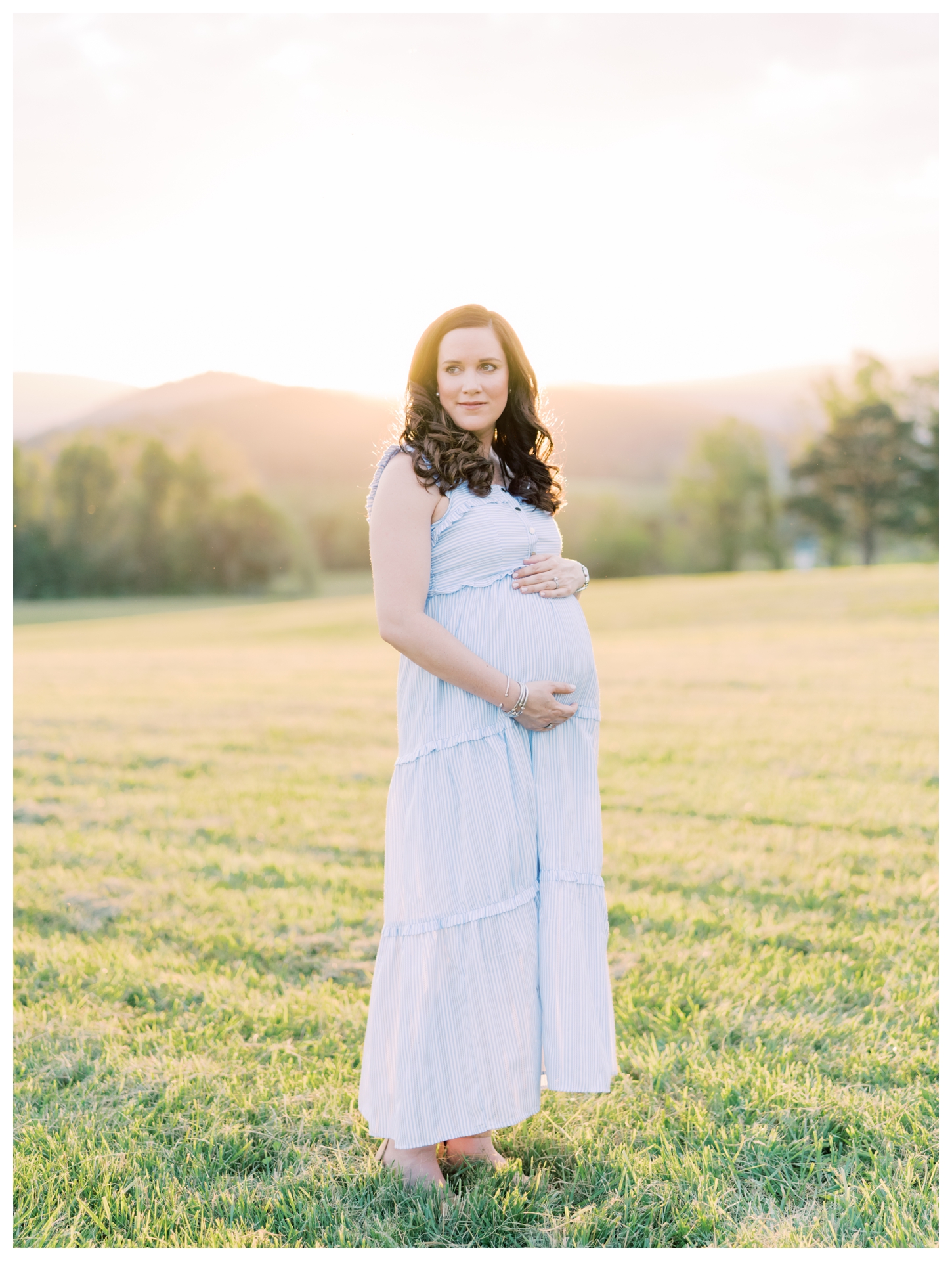 Barn At Edgewood maternity photographer