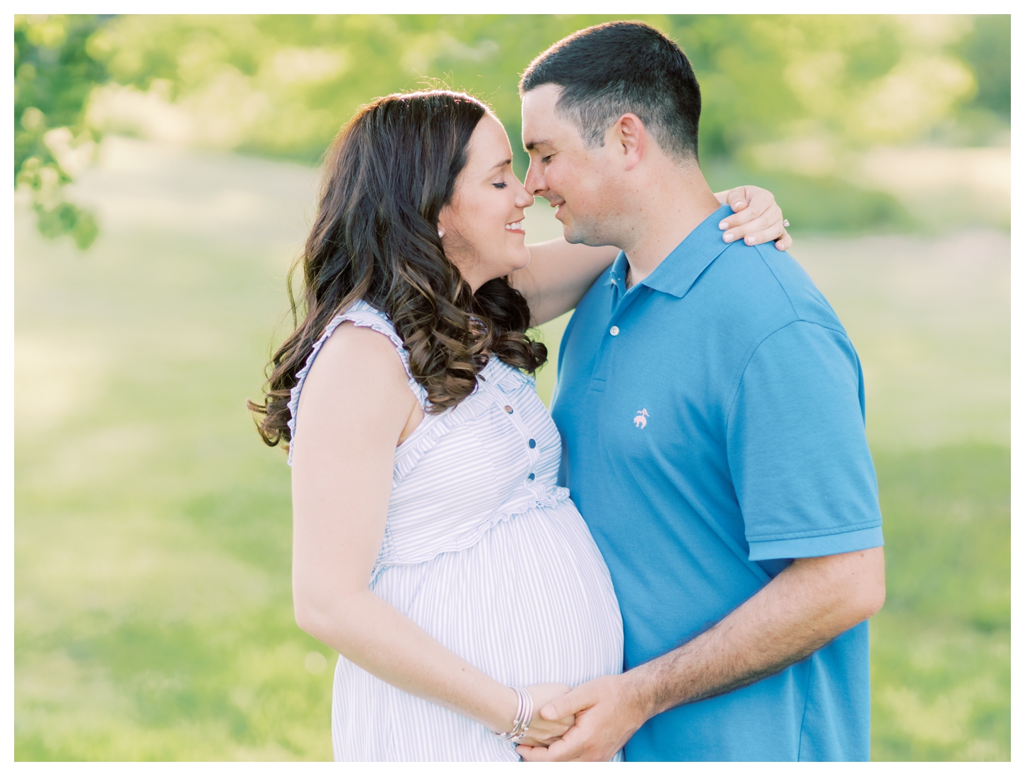 Barn At Edgewood maternity photographer