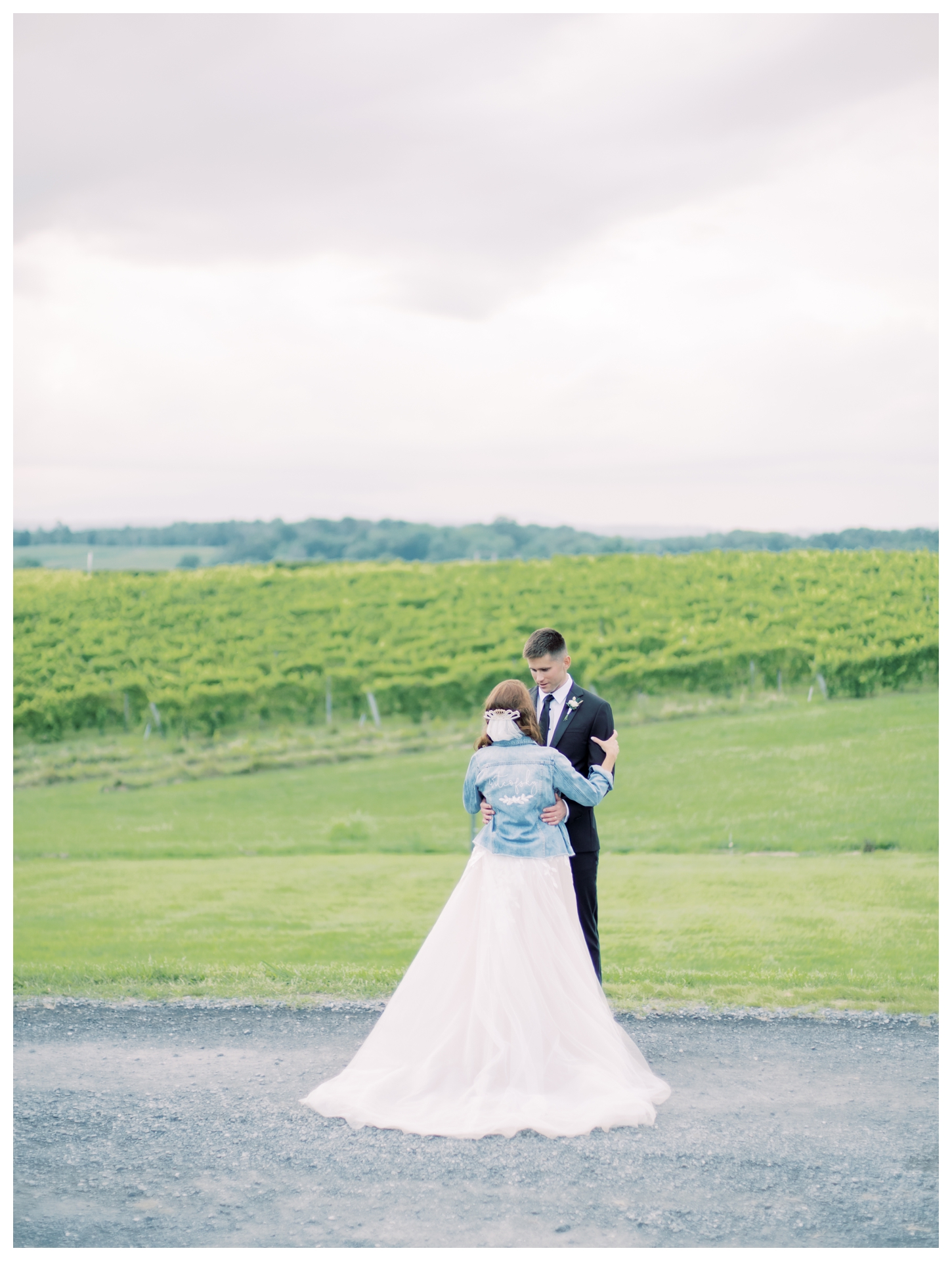 Barren Ridge Vineyards wedding photographer