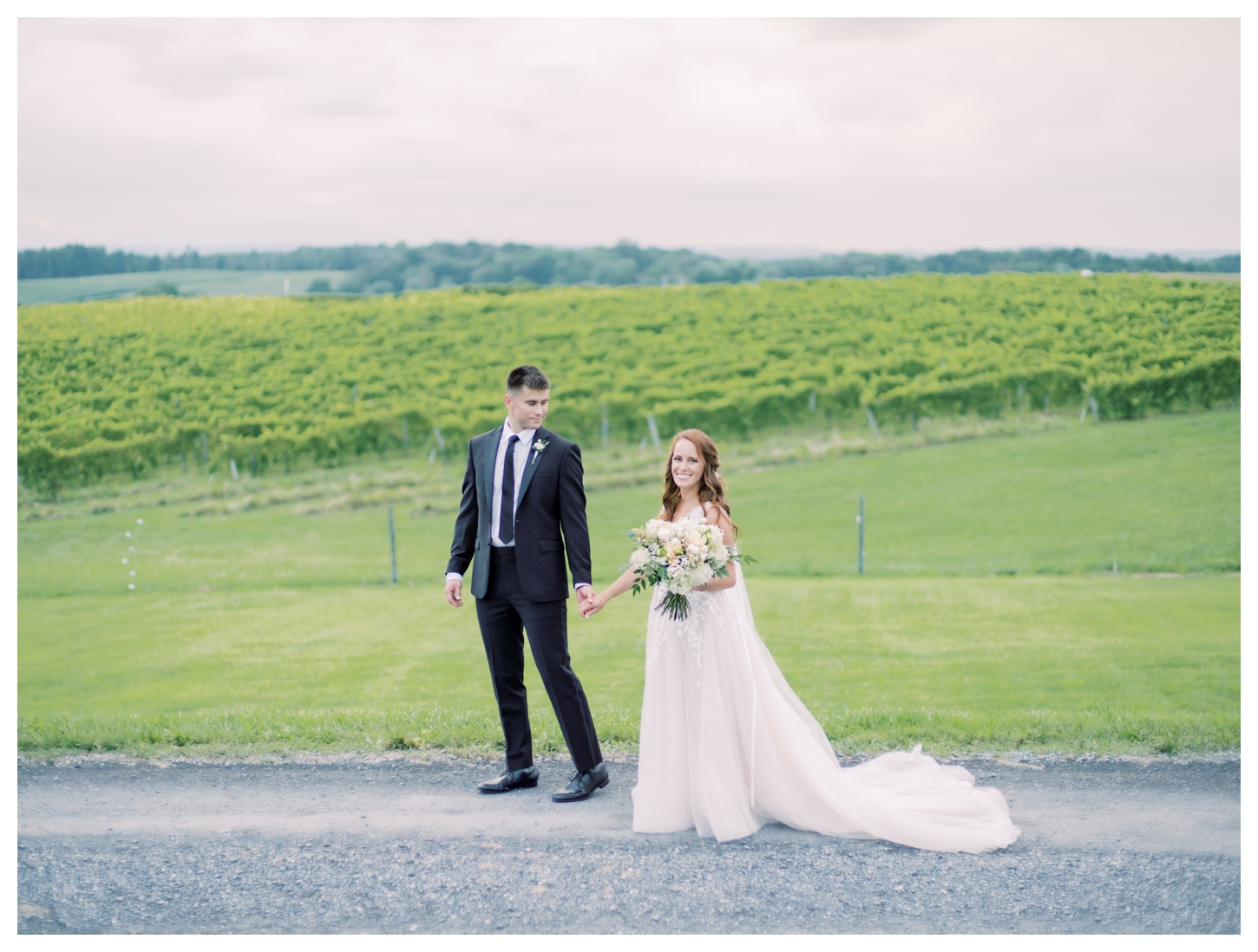 Barren Ridge Vineyards wedding photographer