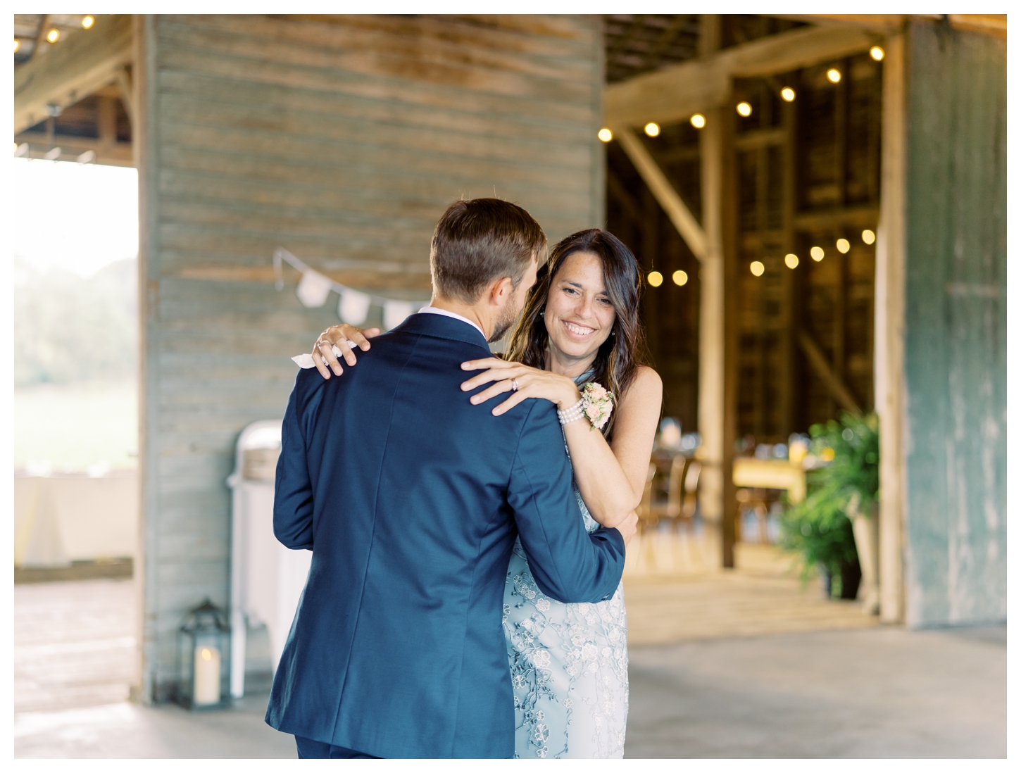 Sky Ridge Farm wedding photographer