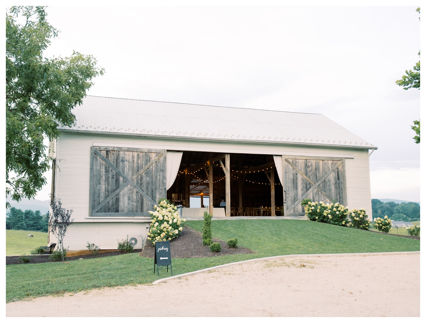 Sky Ridge Farm wedding photographer