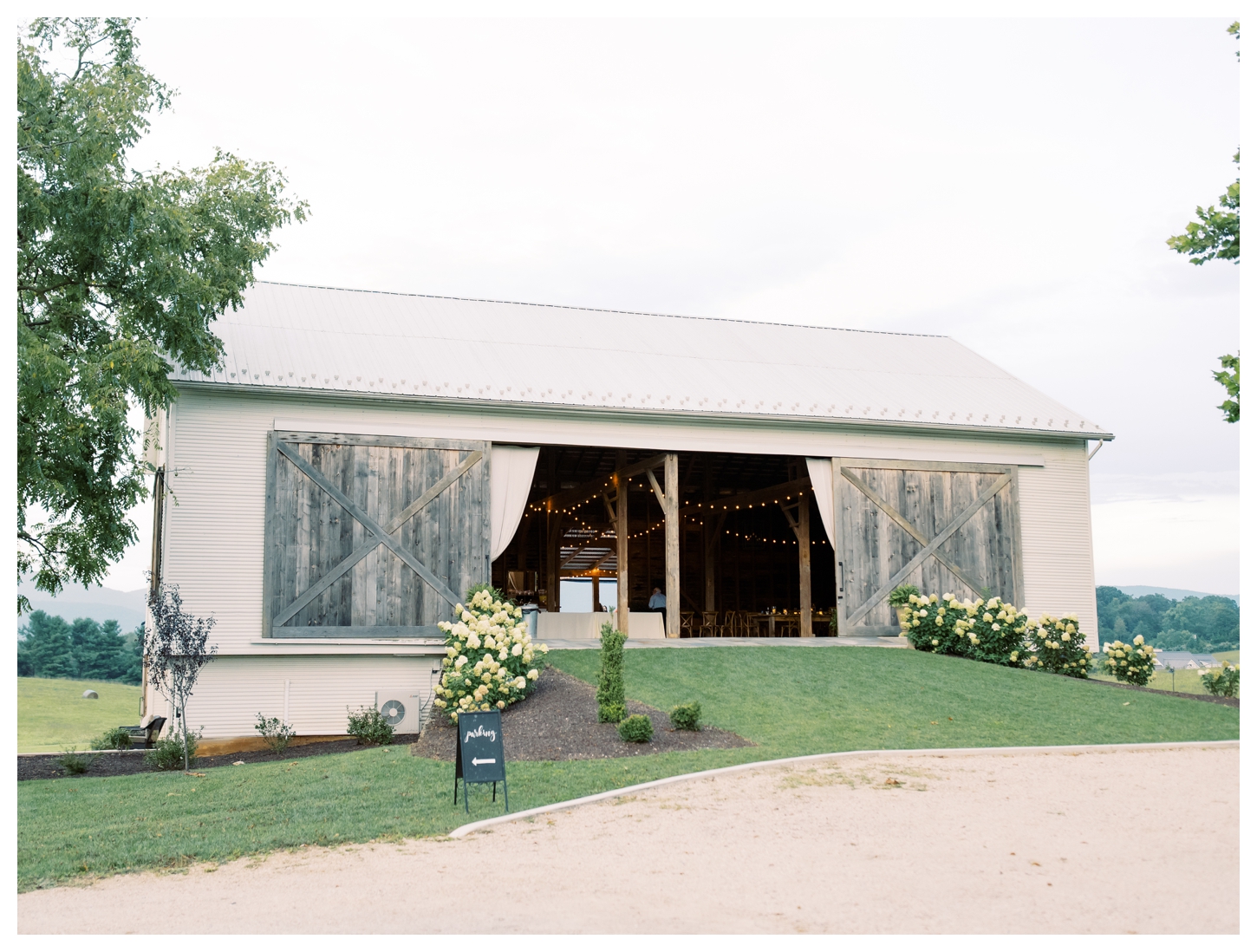 Sky Ridge Farm wedding photographer