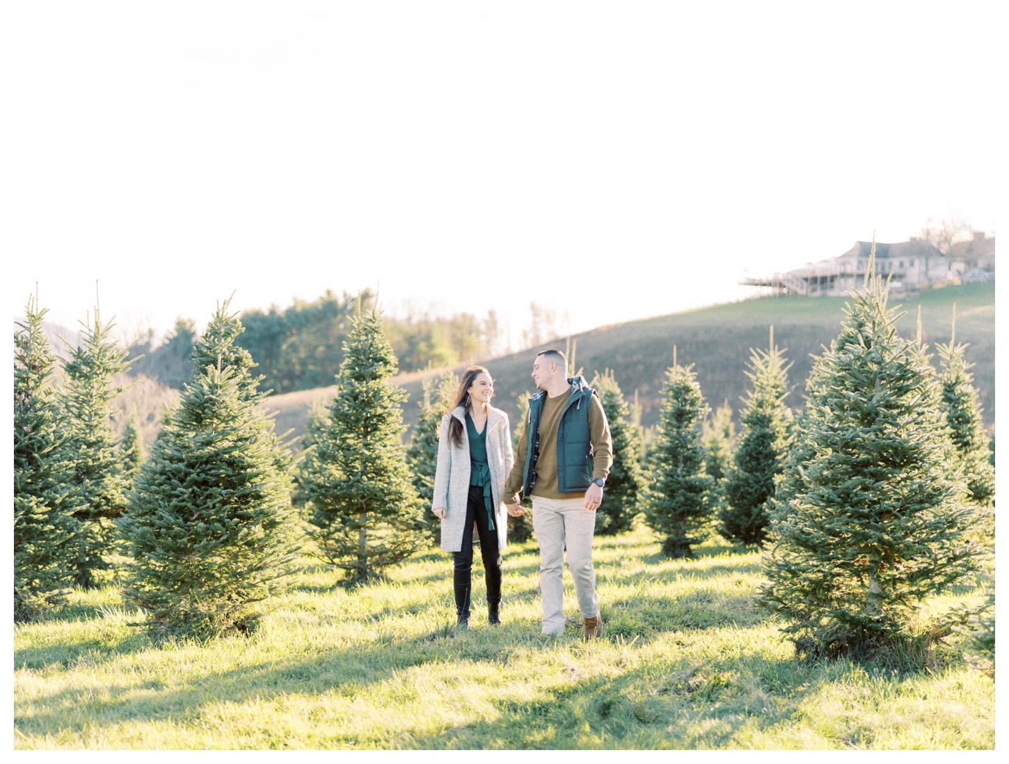 12 Ridges Vineyard Couples Portrait Photographer