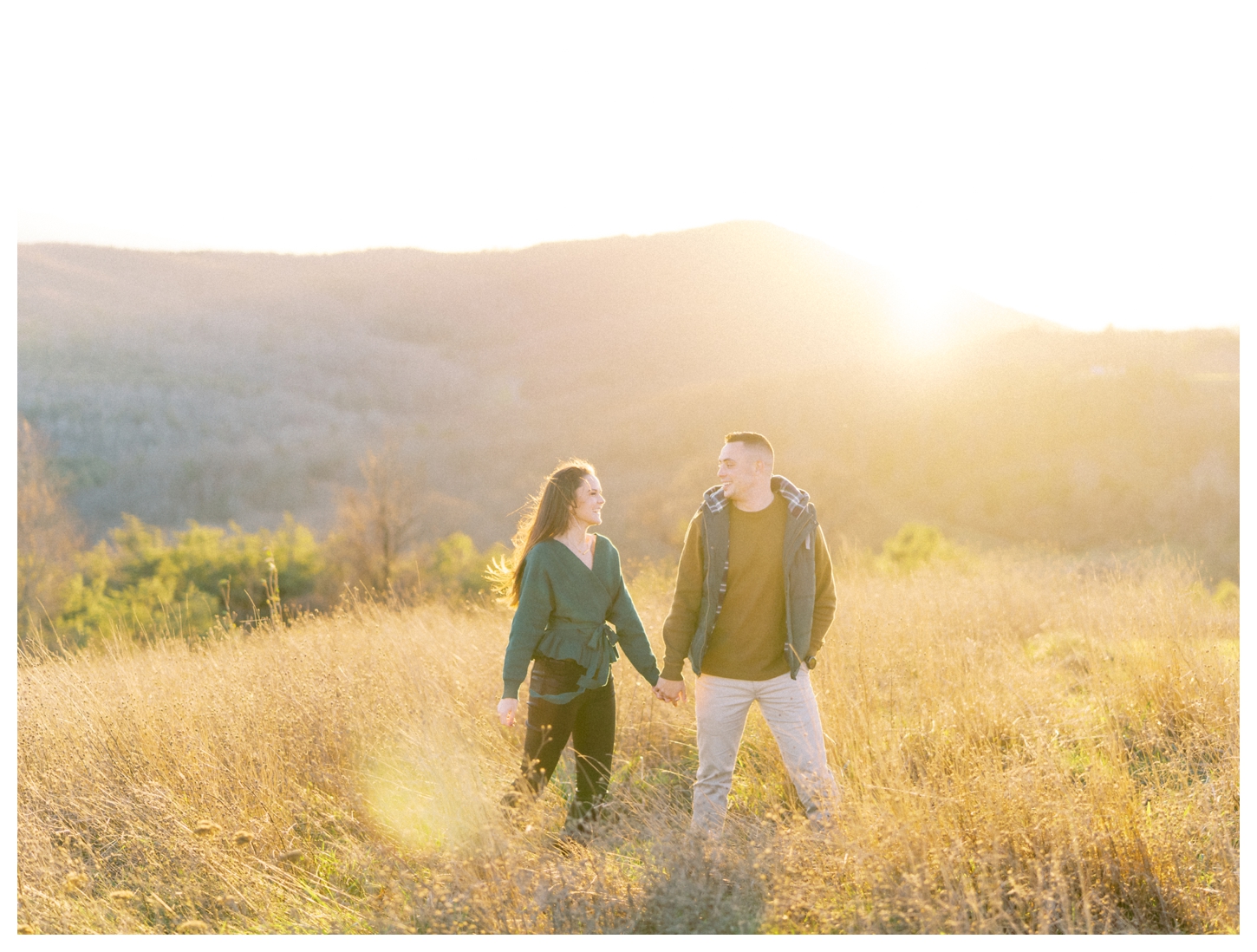 12 Ridges Vineyard Couples Portrait Photographer