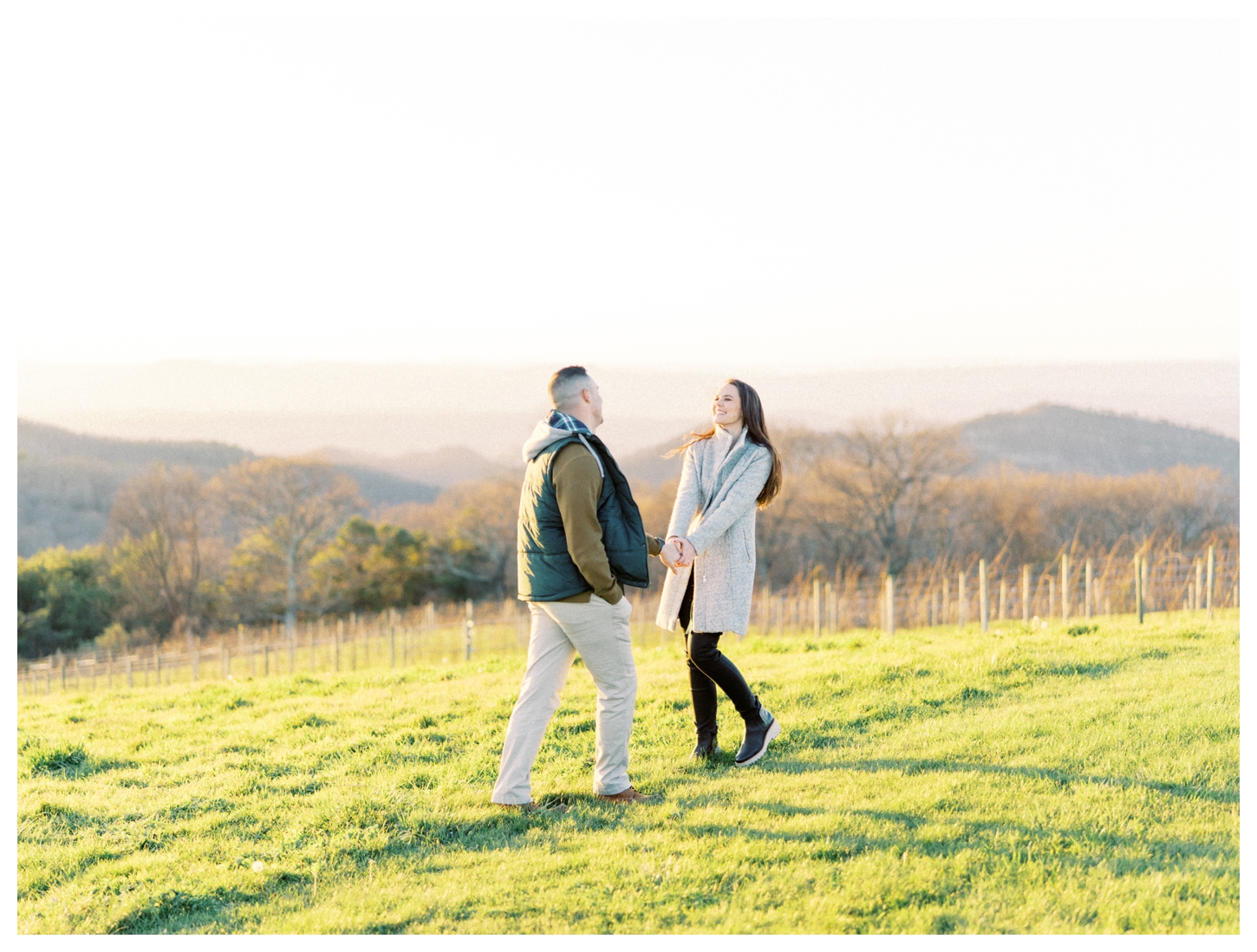 12 Ridges Vineyard Couples Portrait Photographer