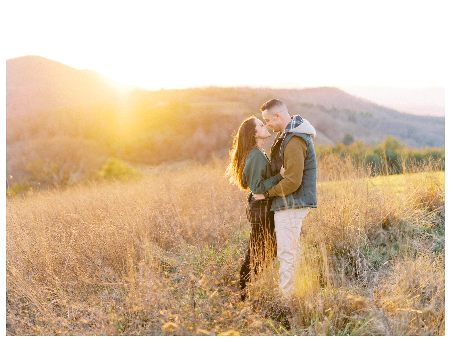 12 Ridges Vineyard Couples Portrait Photographer