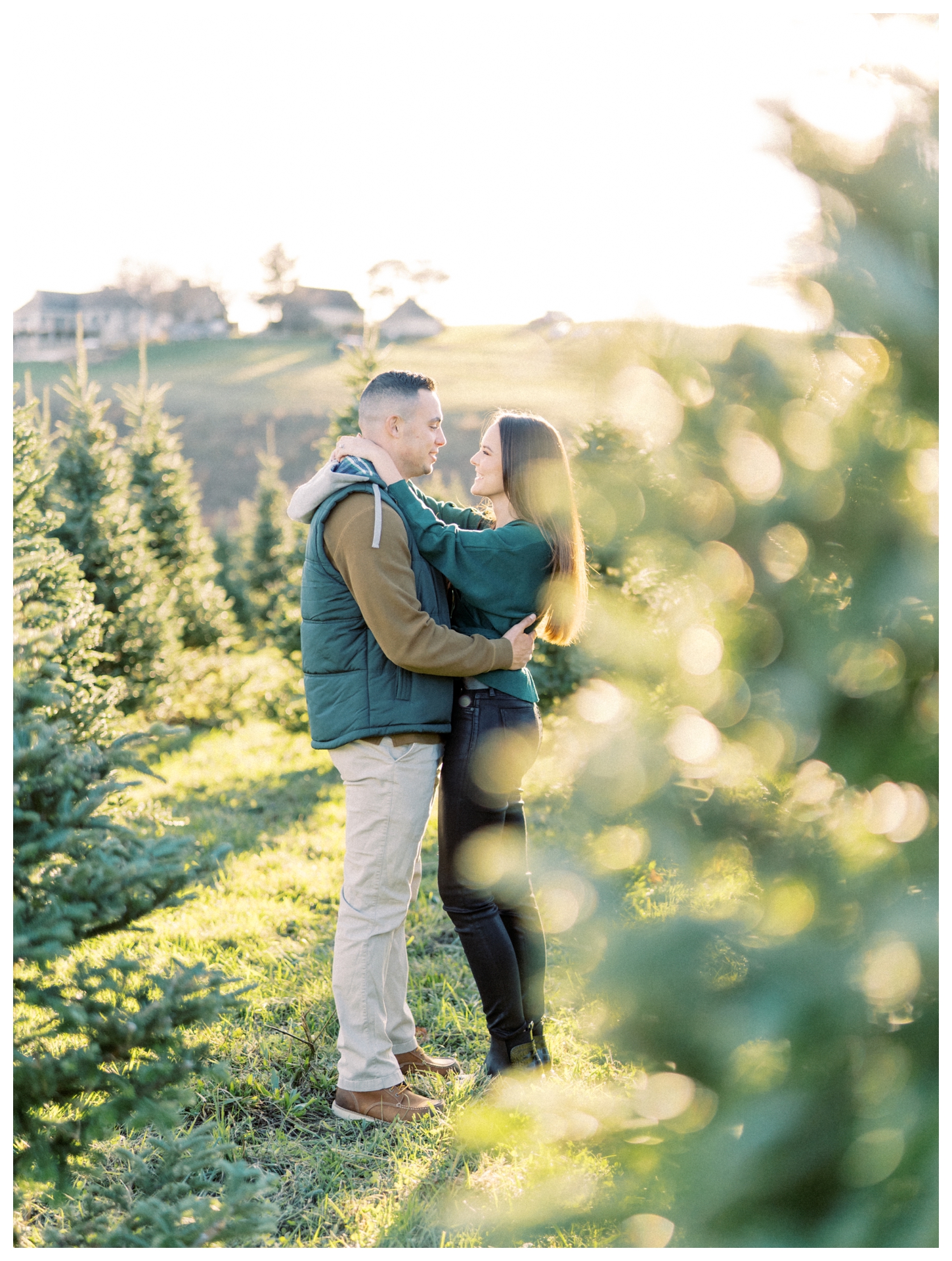 12 Ridges Vineyard Couples Portrait Photographer