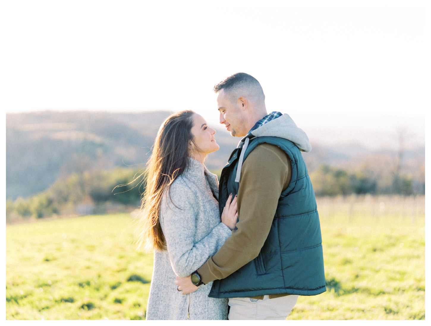 12 Ridges Vineyard Couples Portrait Photographer