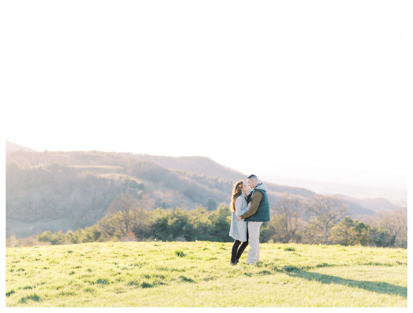 12 Ridges Vineyard Couples Portrait Photographer