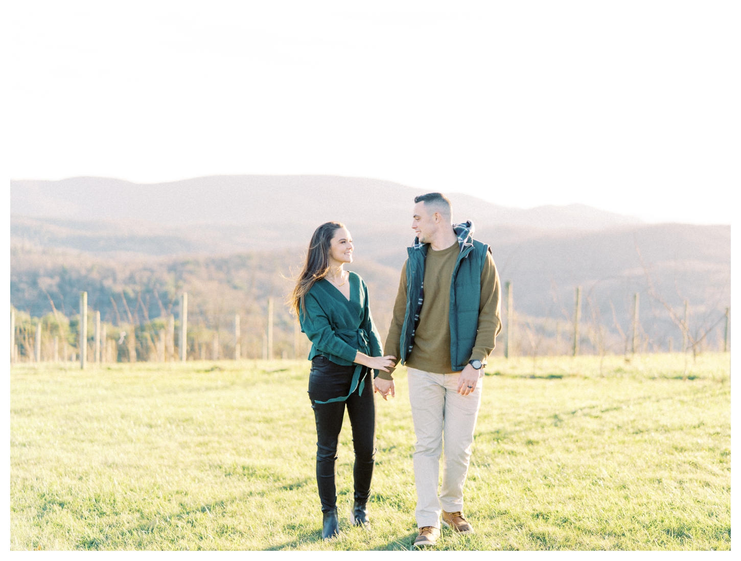 12 Ridges Vineyard Couples Portrait Photographer