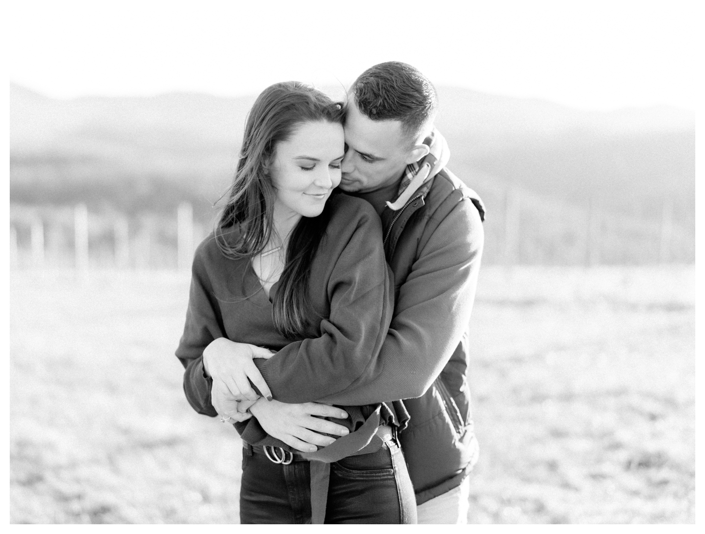 12 Ridges Vineyard Couples Portrait Photographer