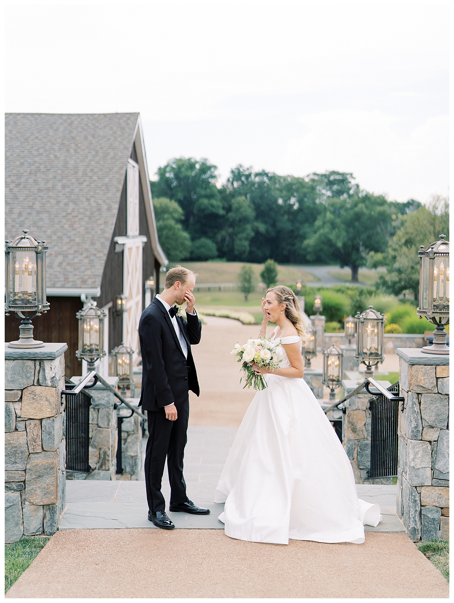 Oahu Hawaii wedding photographer