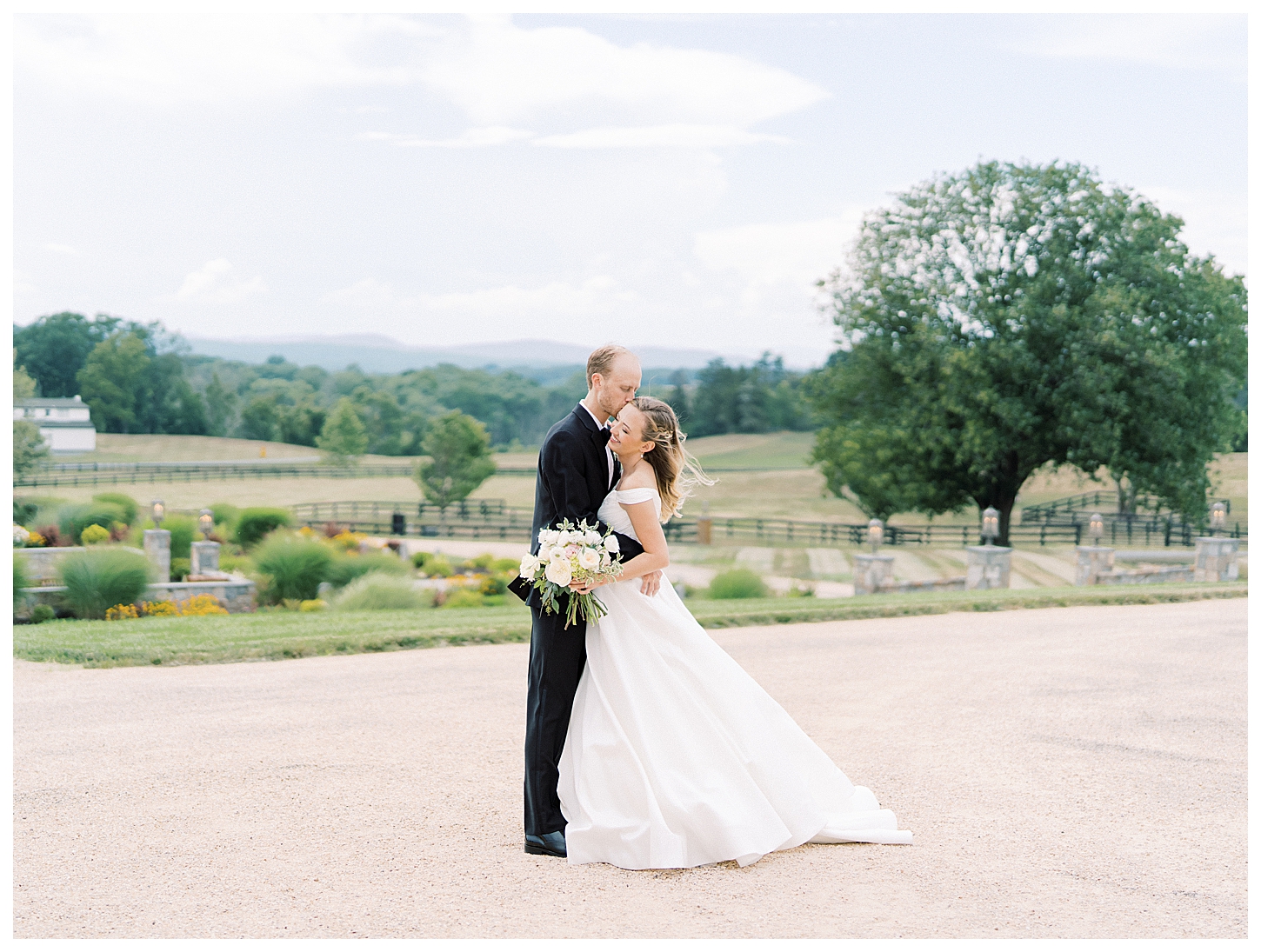 Oahu Hawaii wedding photographer