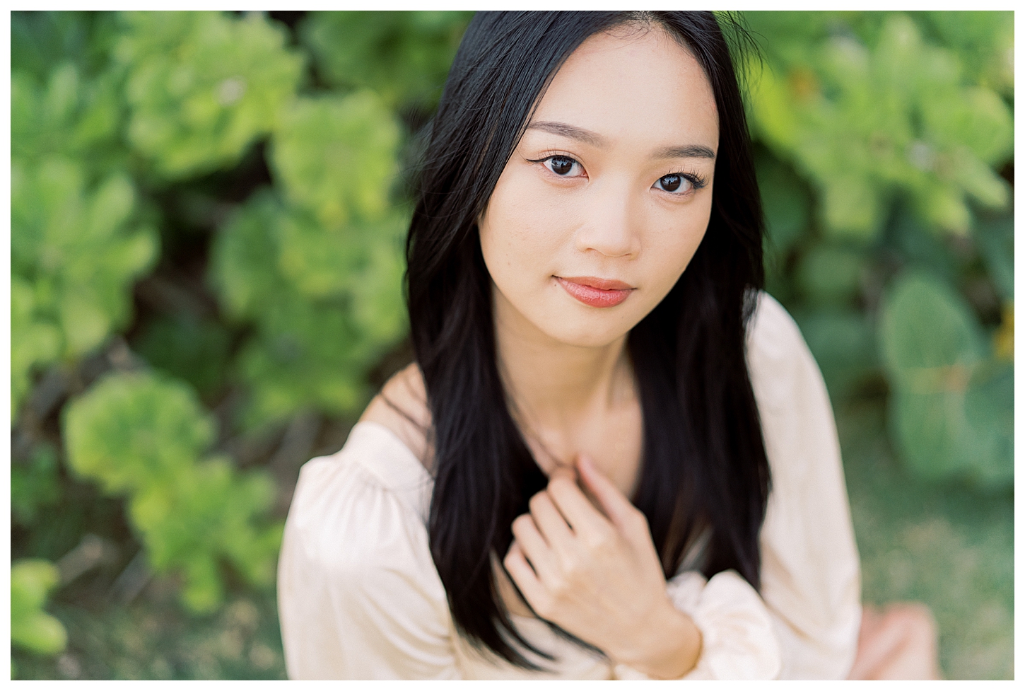 Honolulu Hawaii Senior Portrait Photographer