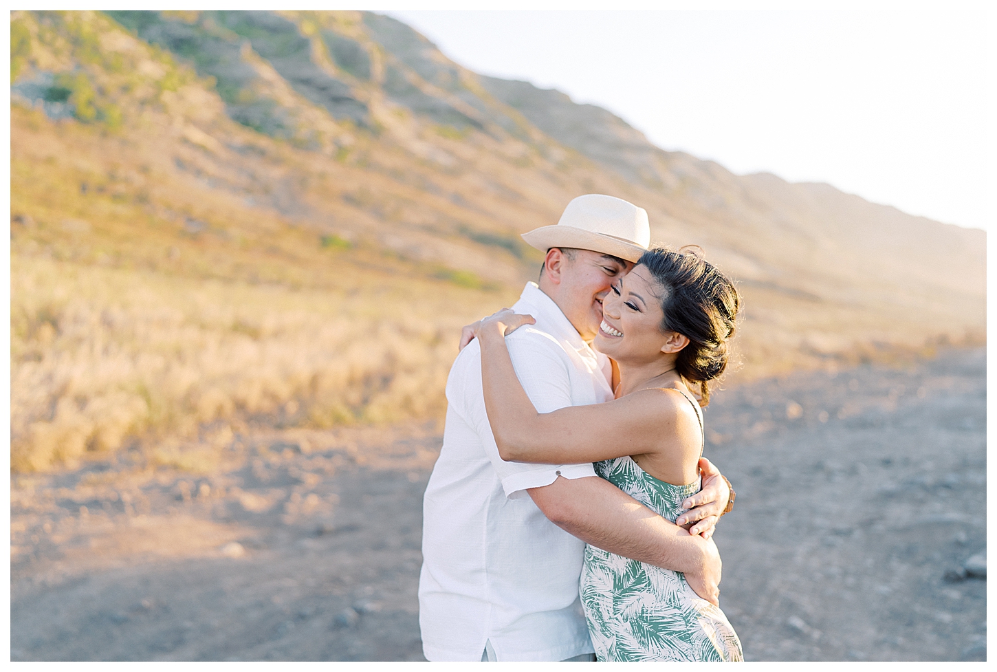 Oahu Hawaii engagement photographer