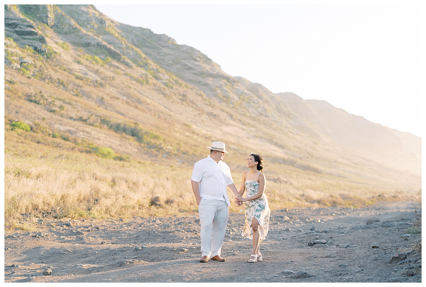 Oahu Hawaii engagement photographer