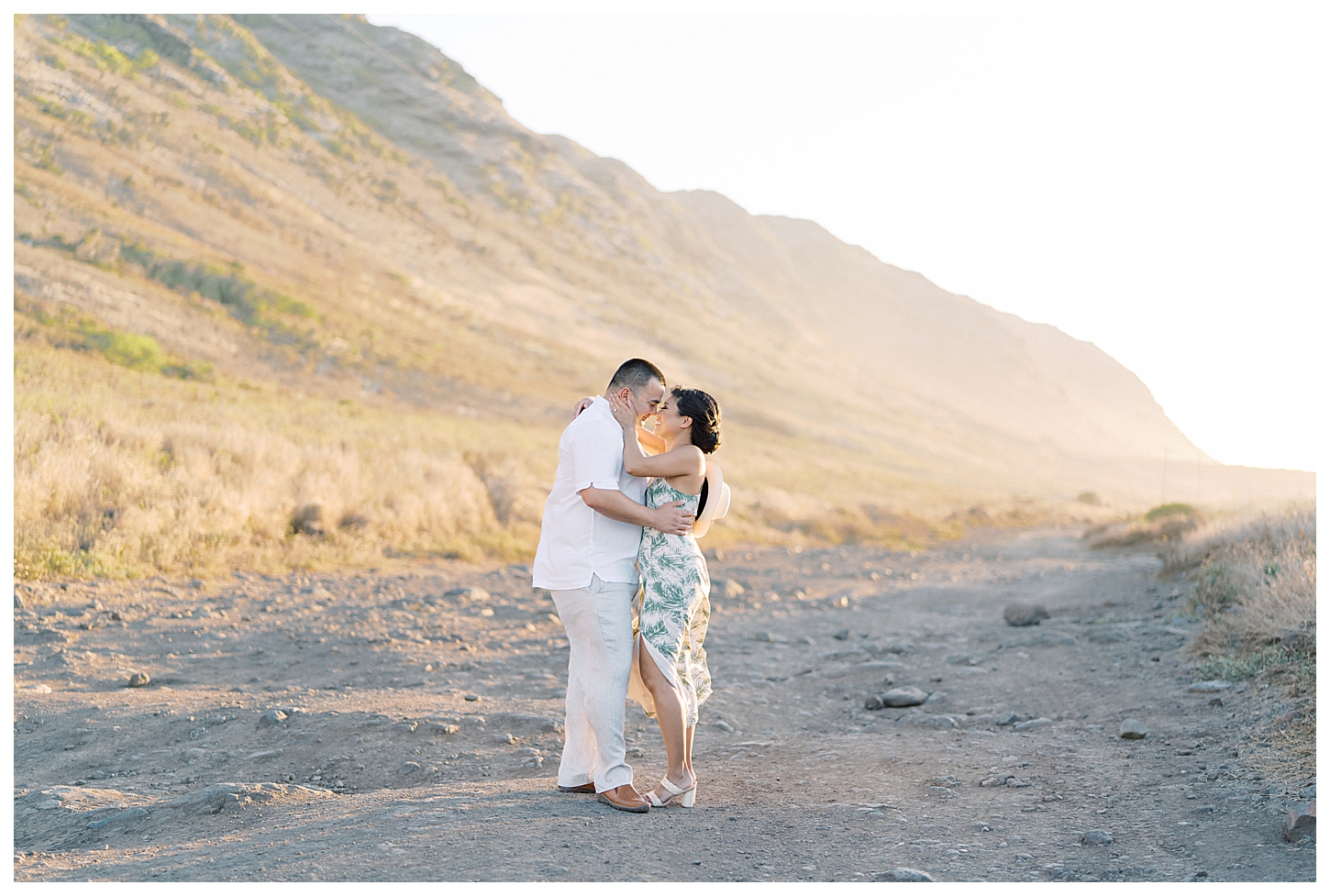 Oahu Hawaii engagement photographer